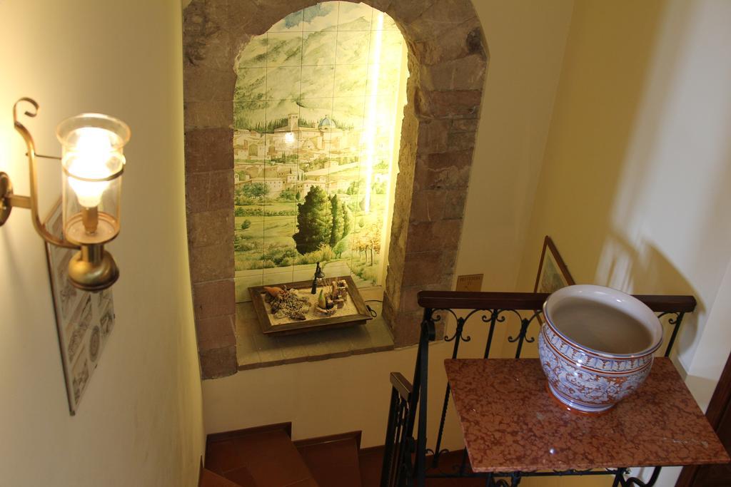 Hotel Trattoria Pallotta Assisi Exterior foto